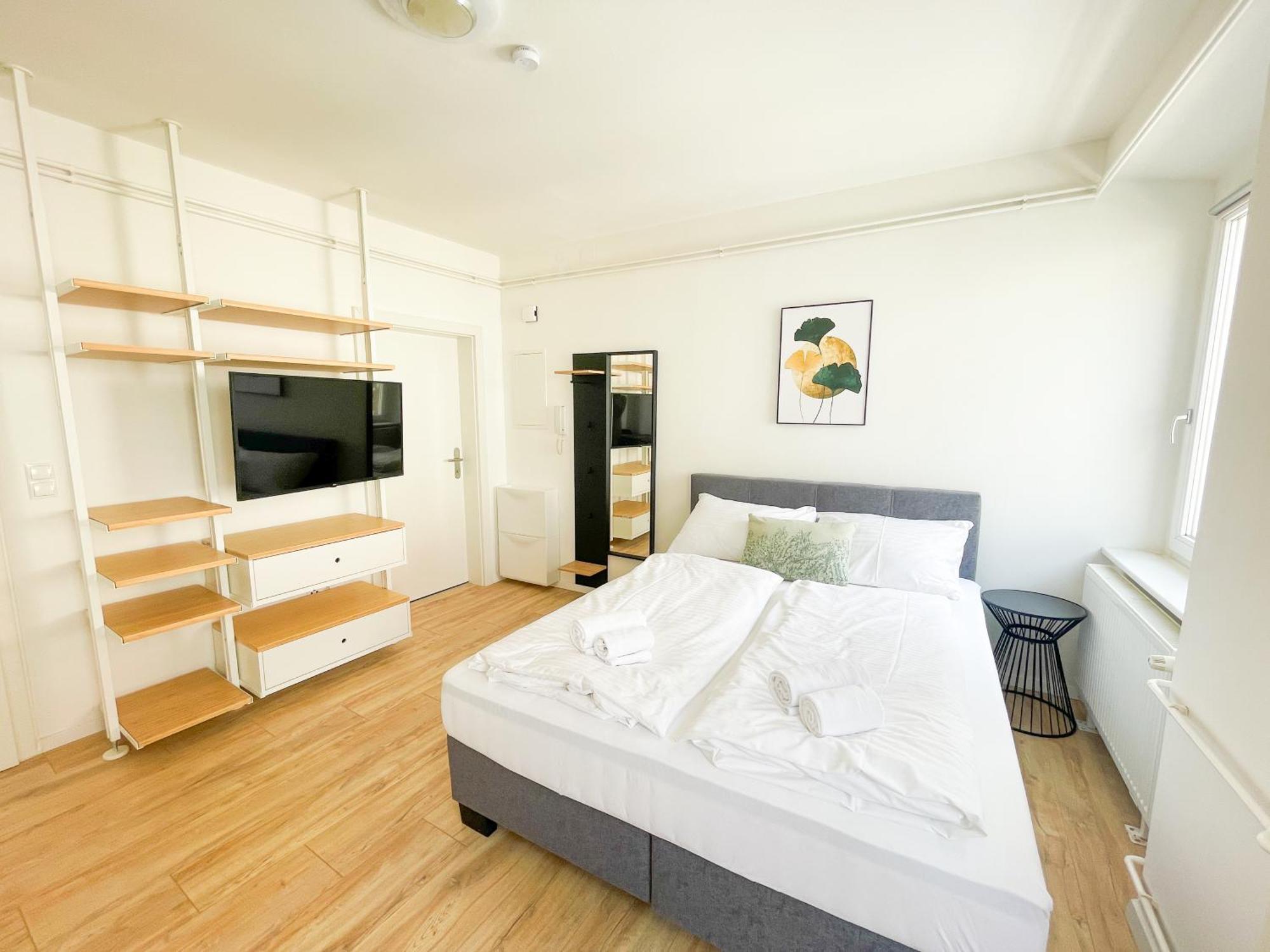 Contactless Self-check-in - Stayhere Studio 4 Apartment *